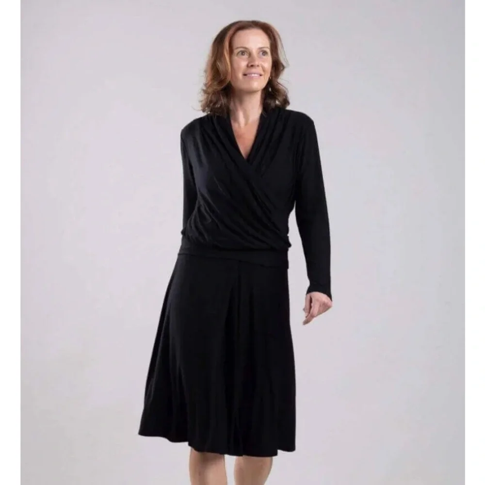 Long Sleeve Abbi Nursing Top by Simple Wishes in Midnight - Picture 8 of 8